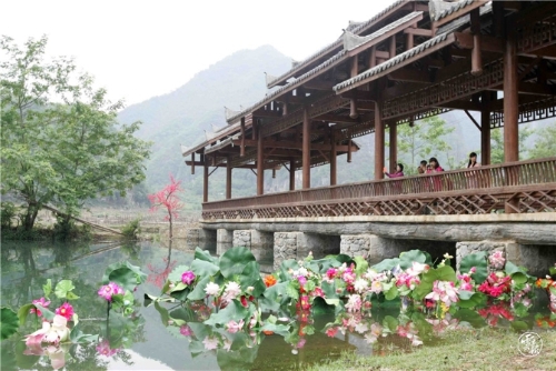 风光20130430M066广南坝美“寻梦世外桃源”李秋明摄.jpg